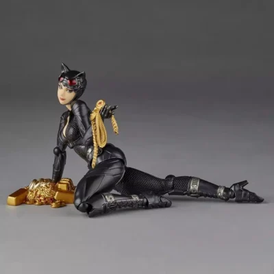 Ko Catwoman Action Figure Selina Kyle Anime Figure Revoltech Amazing Yamaguchi