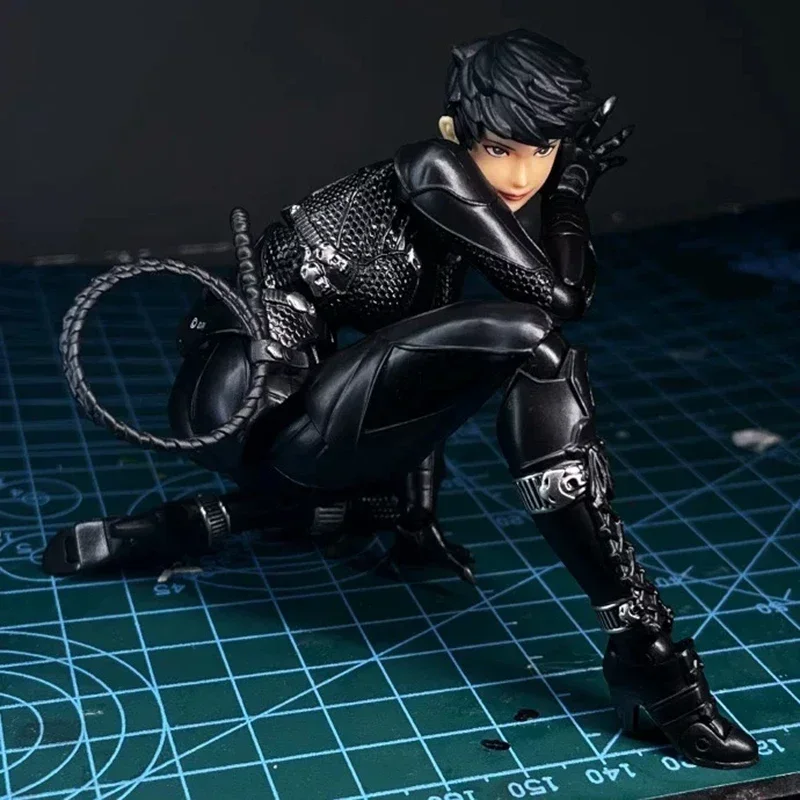 kf Sa389be3937b14369872a743661972c03Q Kaiyodo Catwoman Revoltech Amazing Yamaguchi Anime Figure Collection Model Toys Desktop Decoration Figurine - Amazing Yamaguchi Store
